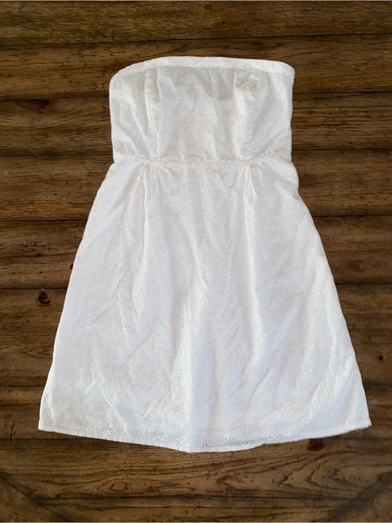 Old Navy Dresses & Skirts - Old Navy Strapless White Eyelet Sundress size 12